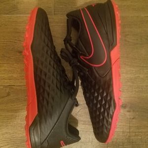 Nike Tiempo Legend 8 Pro TF